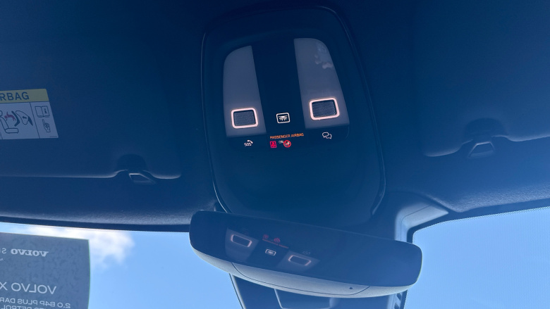 Volvo Xc40 2.0 B4P Plus Dark 5dr AWD Auto Petrol Estate